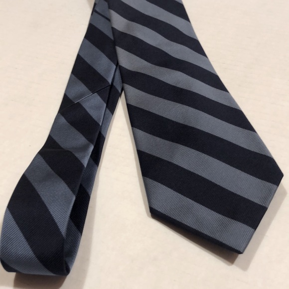 Jos. A. Bank Tie- Blue / Stripe - Picture 6 of 6